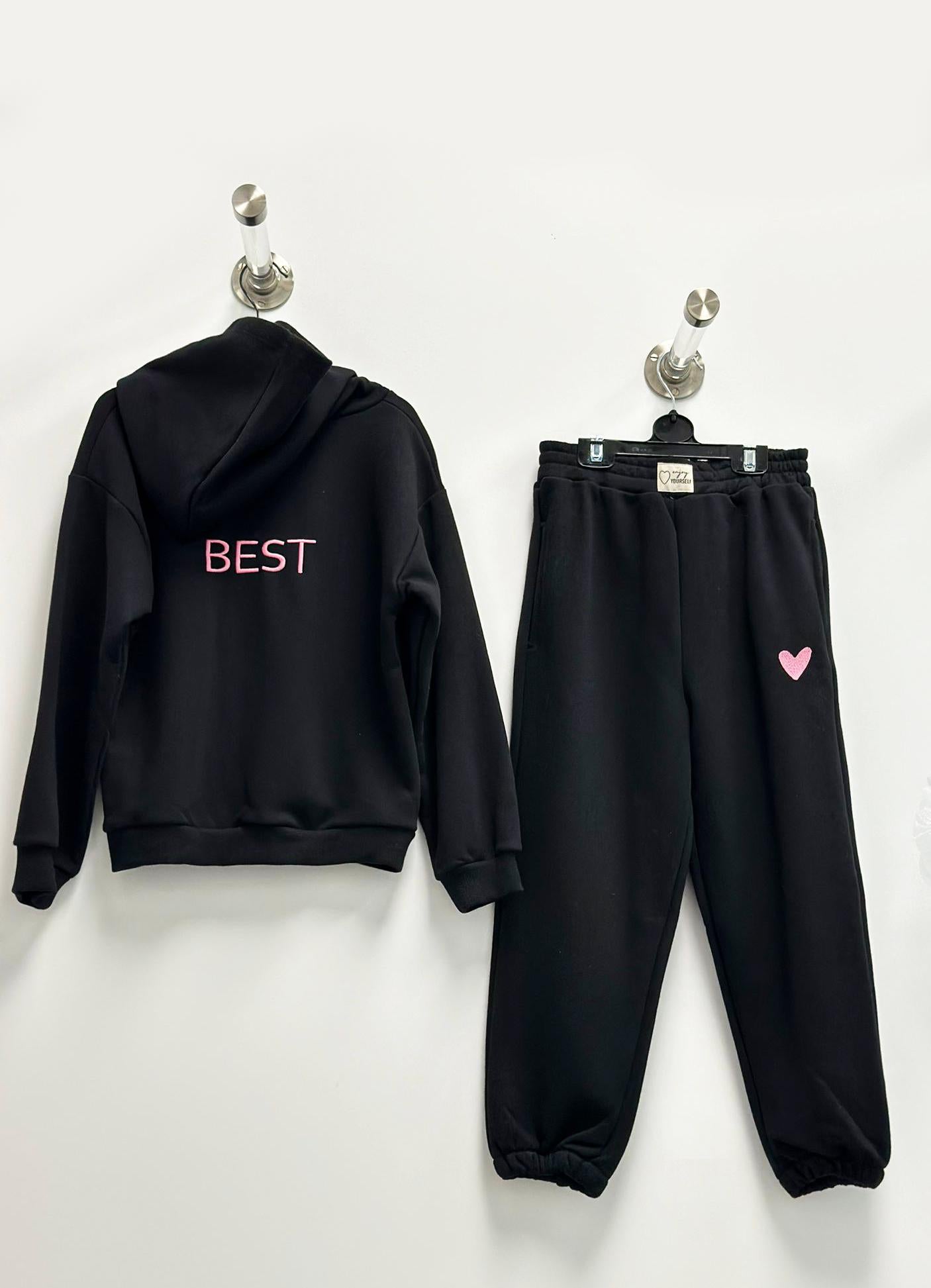 Best Black Heart Sweatsuit