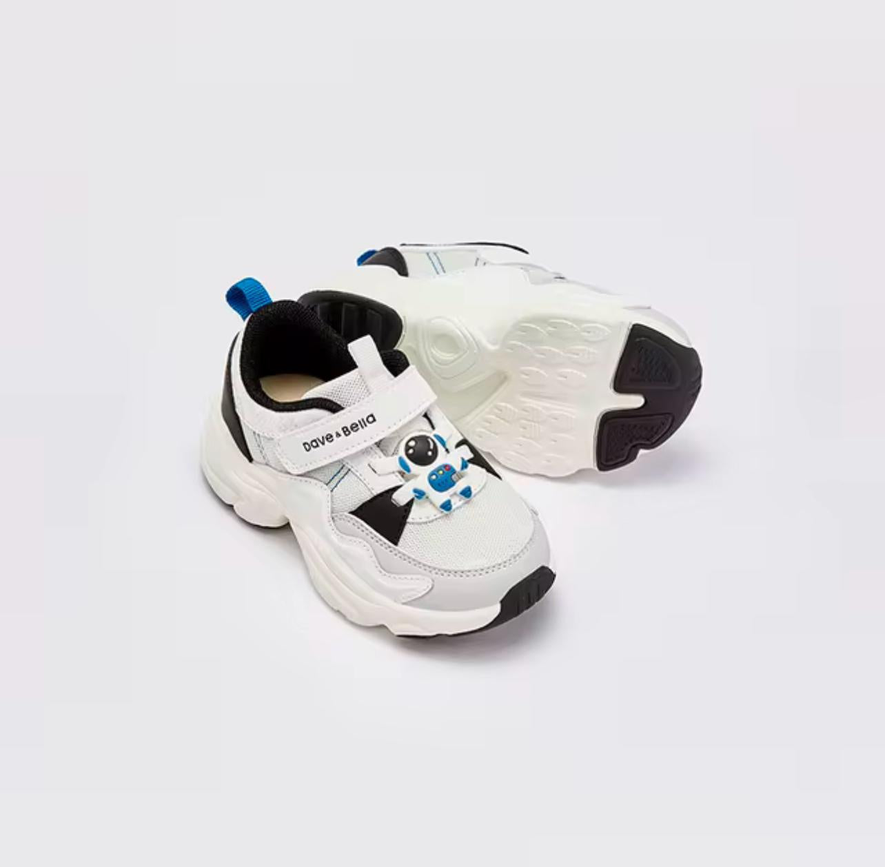 Austranaut Sneakers