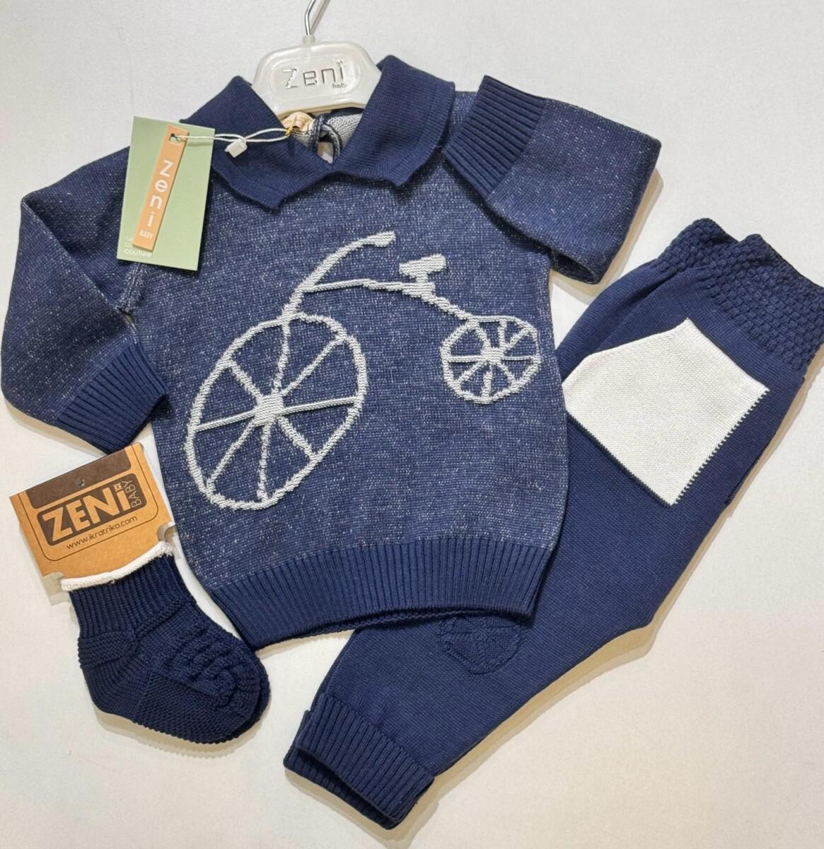 Zeni unisex 3 piece sweater, pants, socks