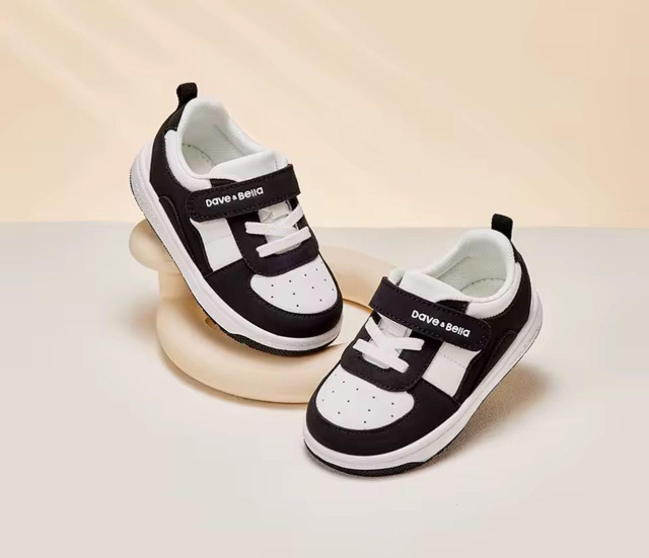 Davebella Black White Sneakers