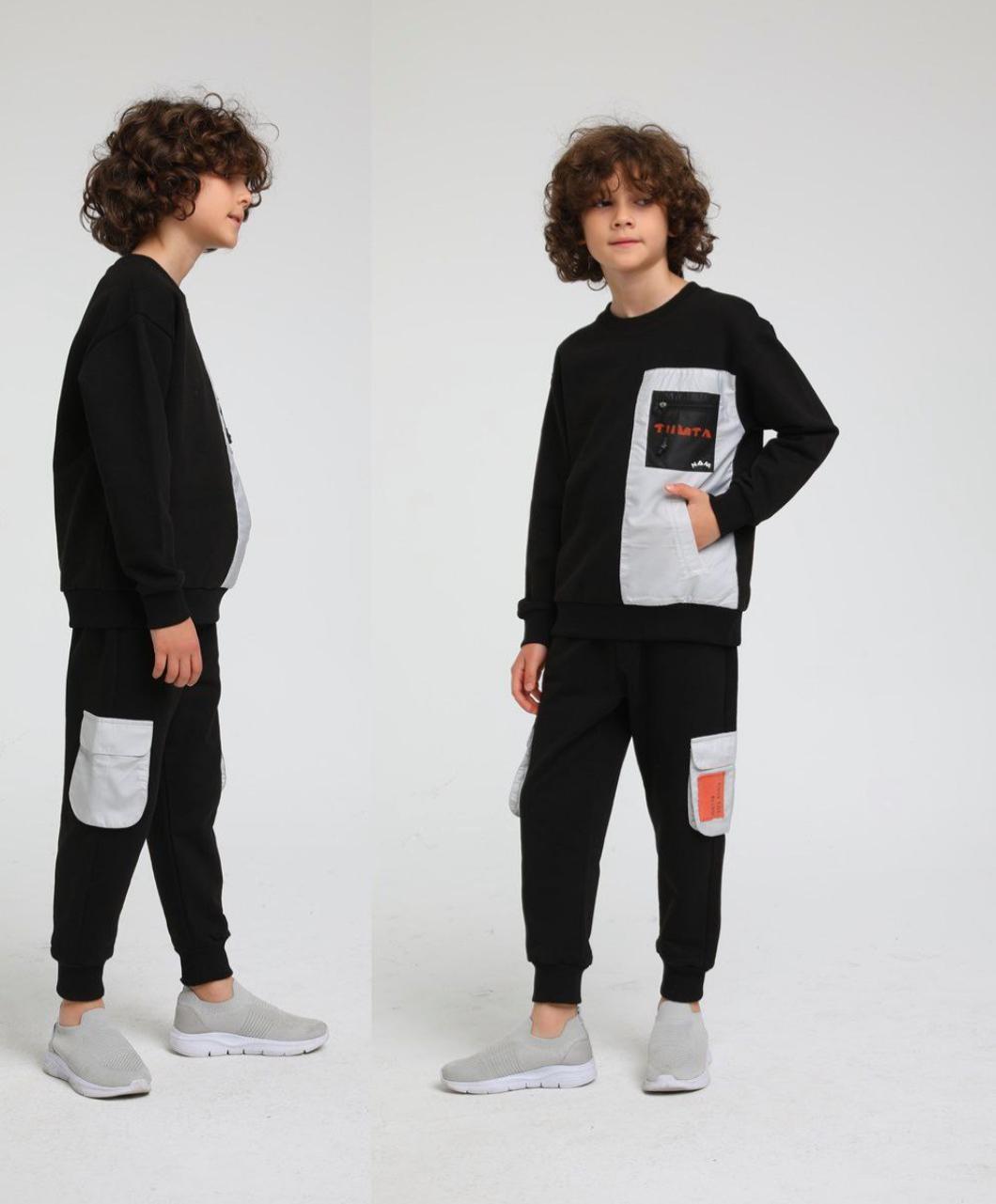 Black Sweatshirt with grey fashion detail