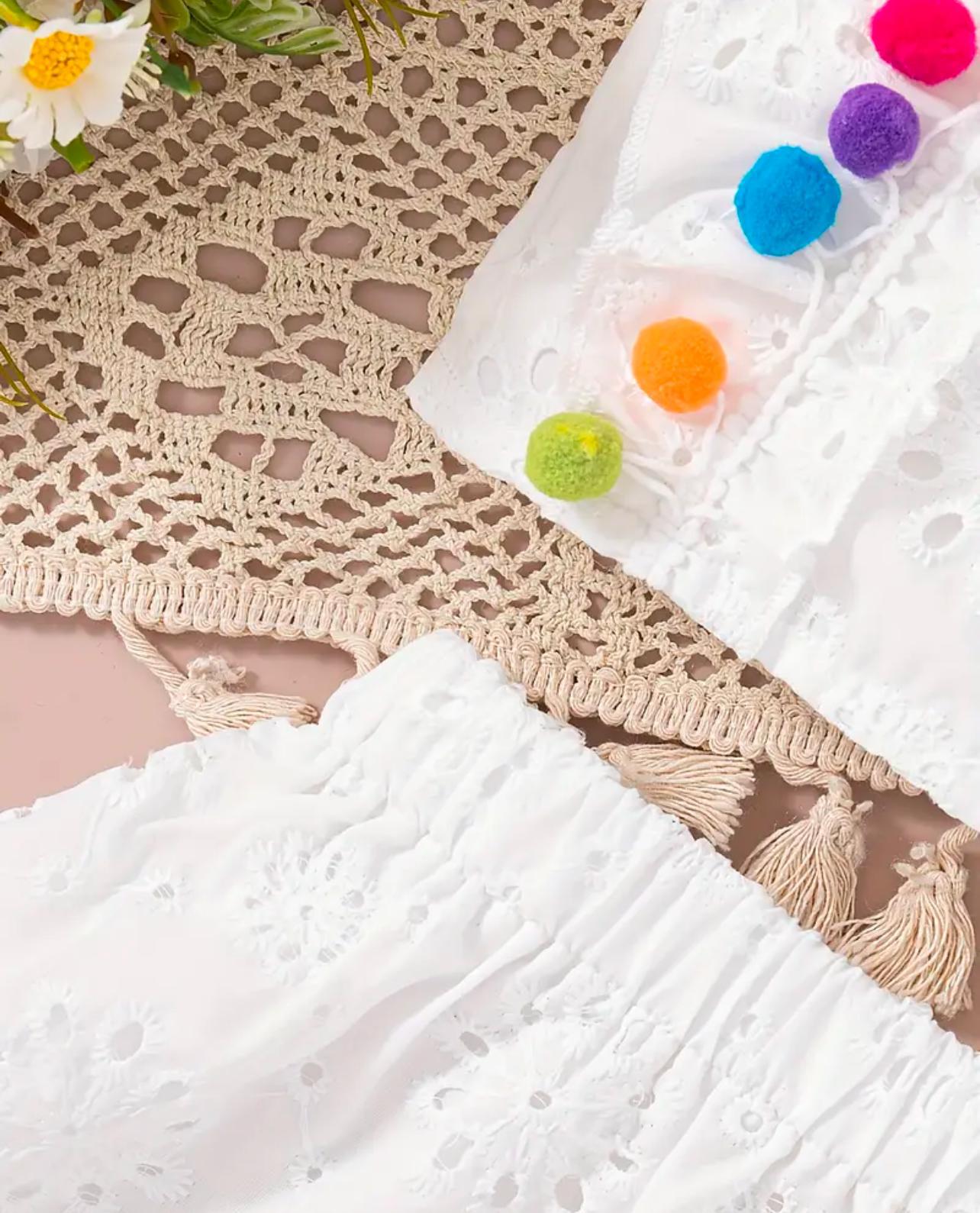Fun Two-Piece Skirt Set Pom Pom White Lace Outfit