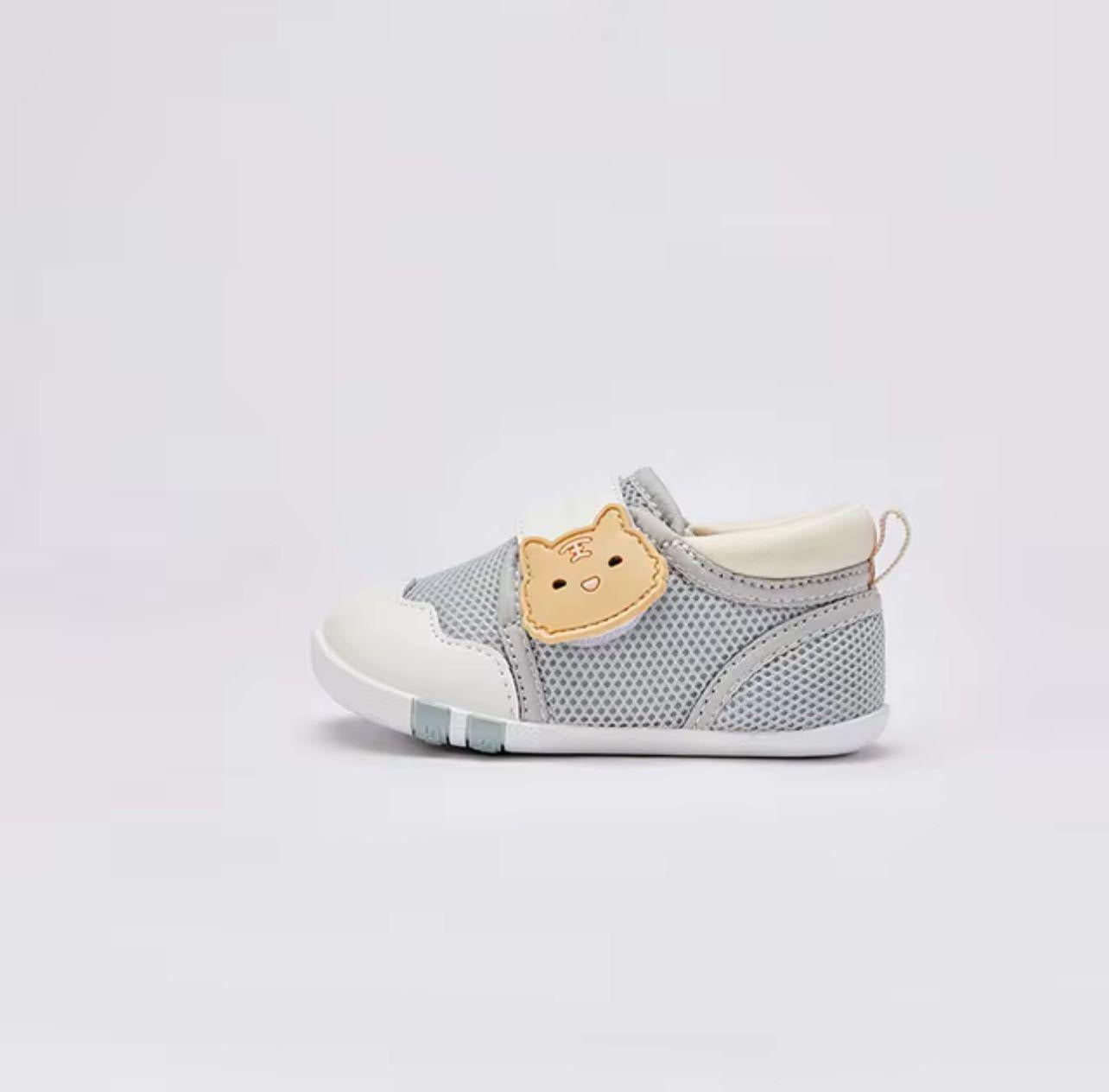 DaveBella Baby Blue First Walkers