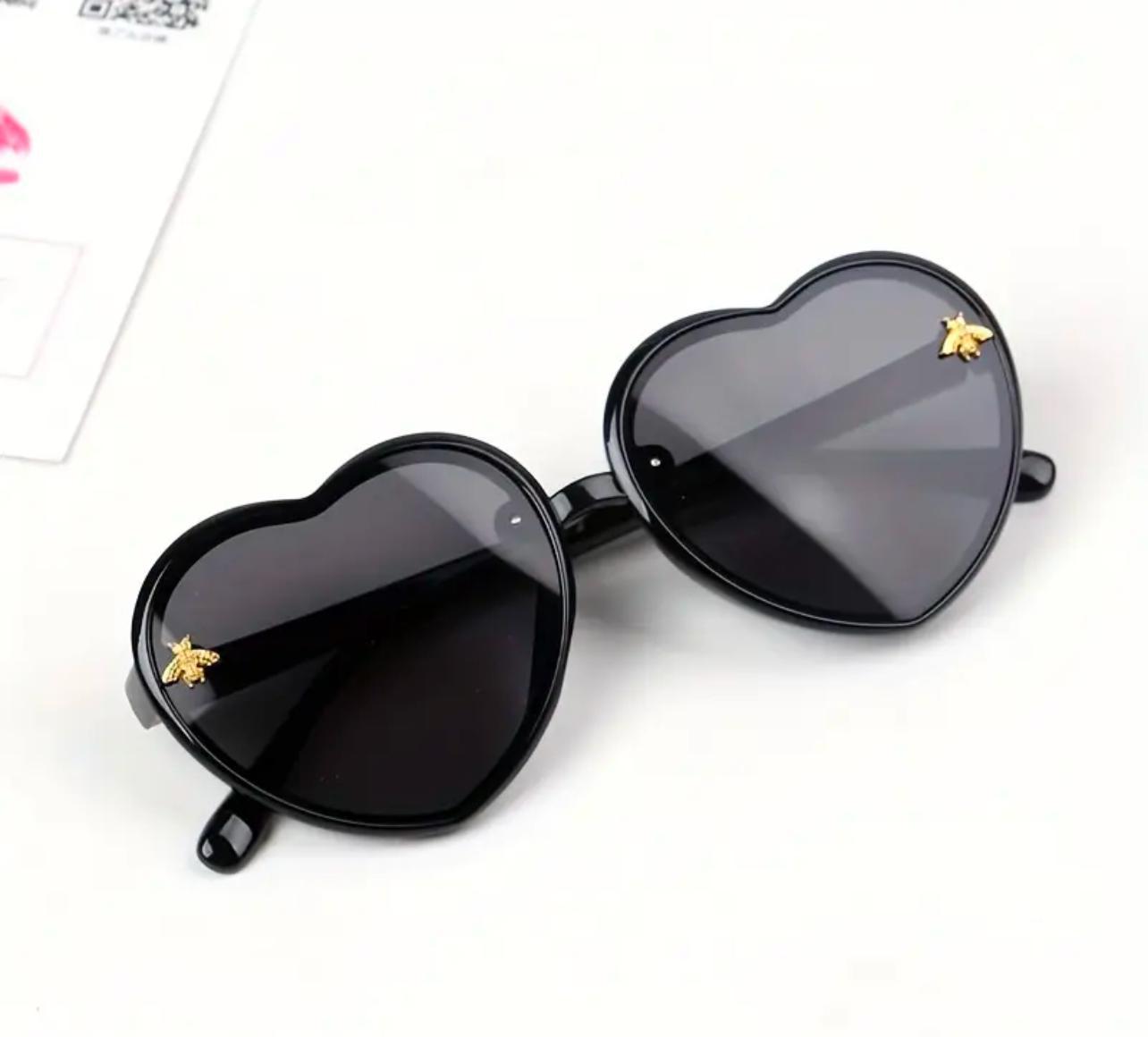 Black Heart Shaped Sunglasses - Bee