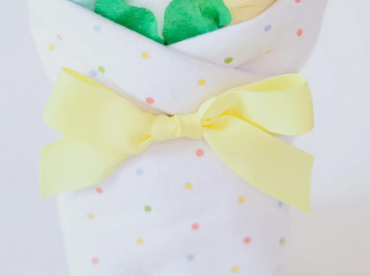 Gender Neutral Baby Gift Set Bouquet - Dot