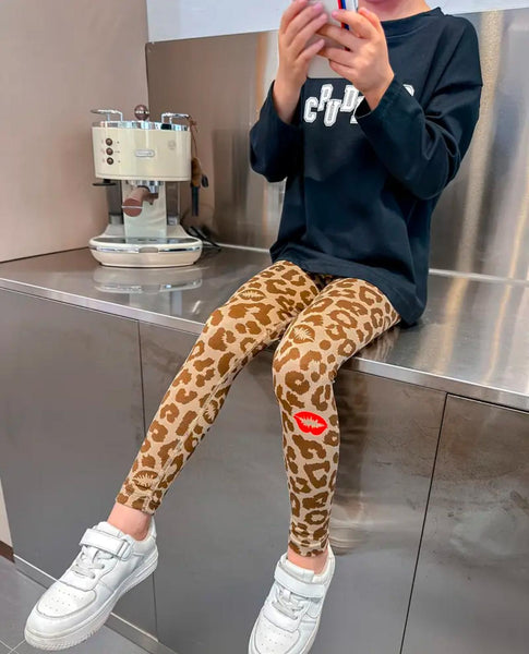 Kiss Mark Print Fashion Leggings – Butter Knit Soft Leggings, Plus Size Available, Comfortable Casual Wear