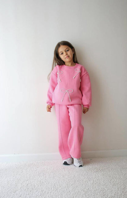 Girls Pink with pearl bows sweatsuit