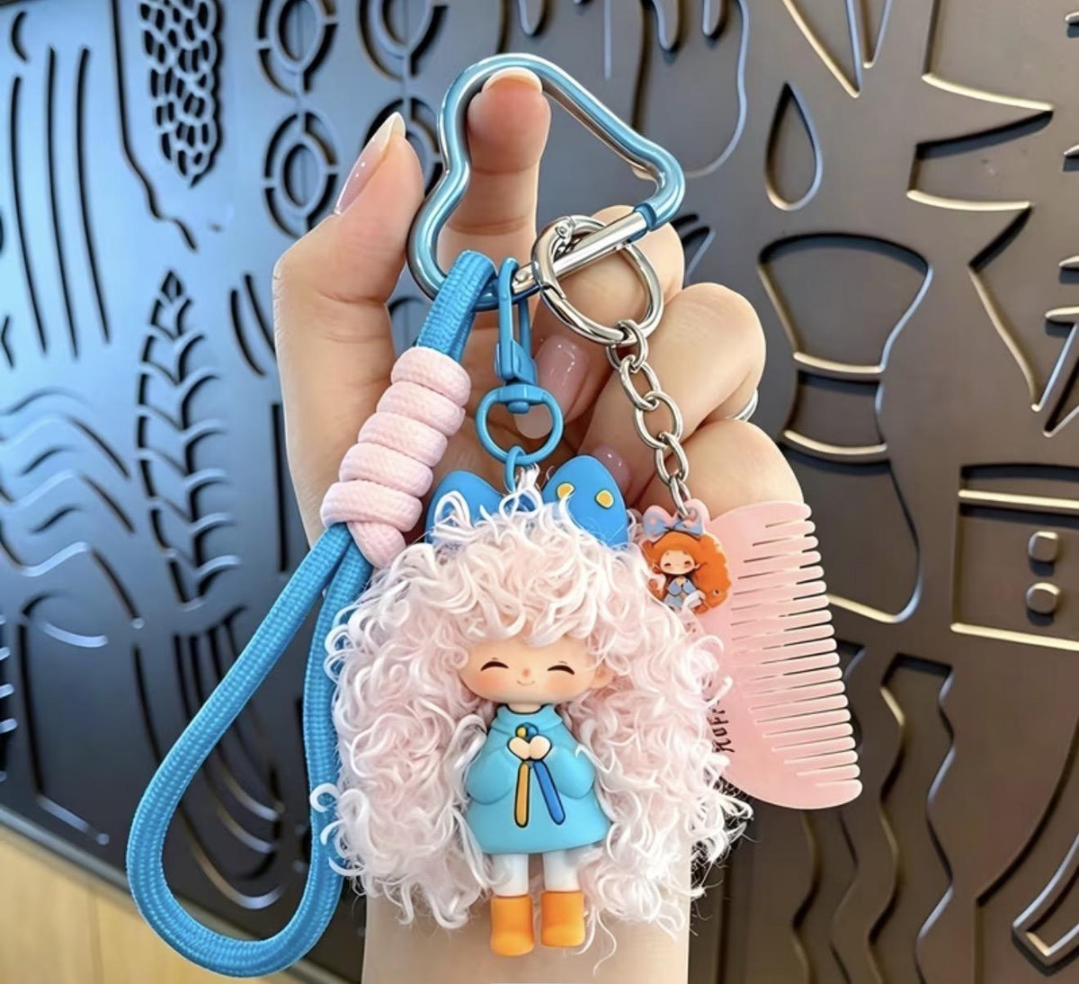 Keychain - Doll with Harbrush
