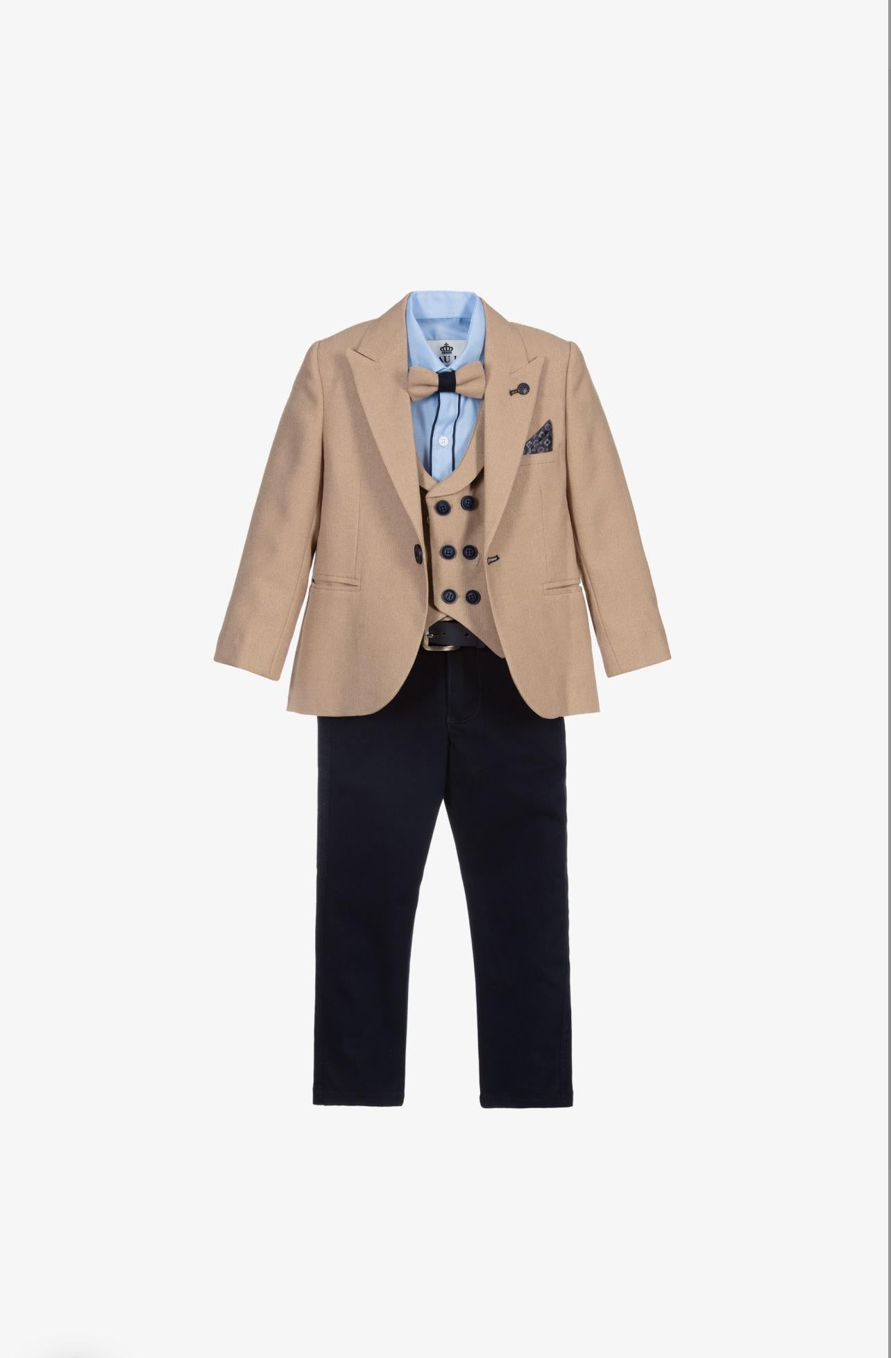 Henry-Camel Suit With Belt And Bowtie